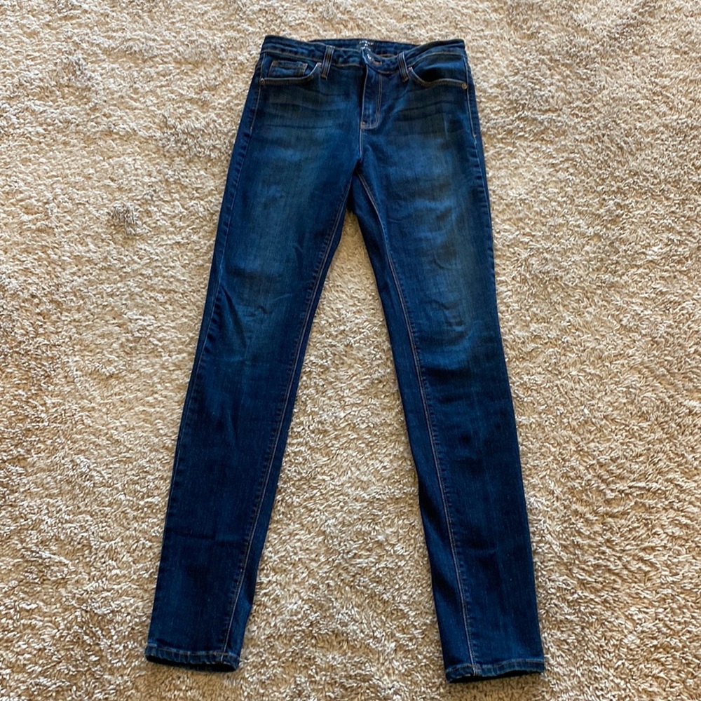 Dark skinny jeans